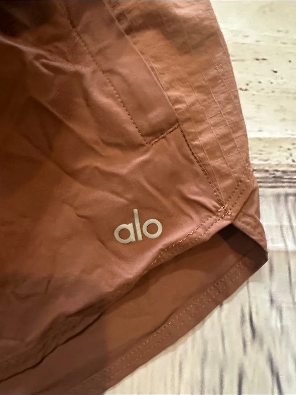 ALO Yoga rose brown High-Rise Athletic Shorts